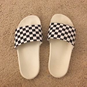Checkerboard slide vans